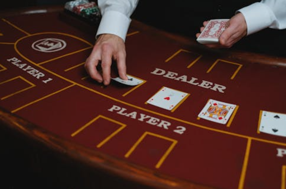 Why Live Dealer Games Beat Regular Online Play