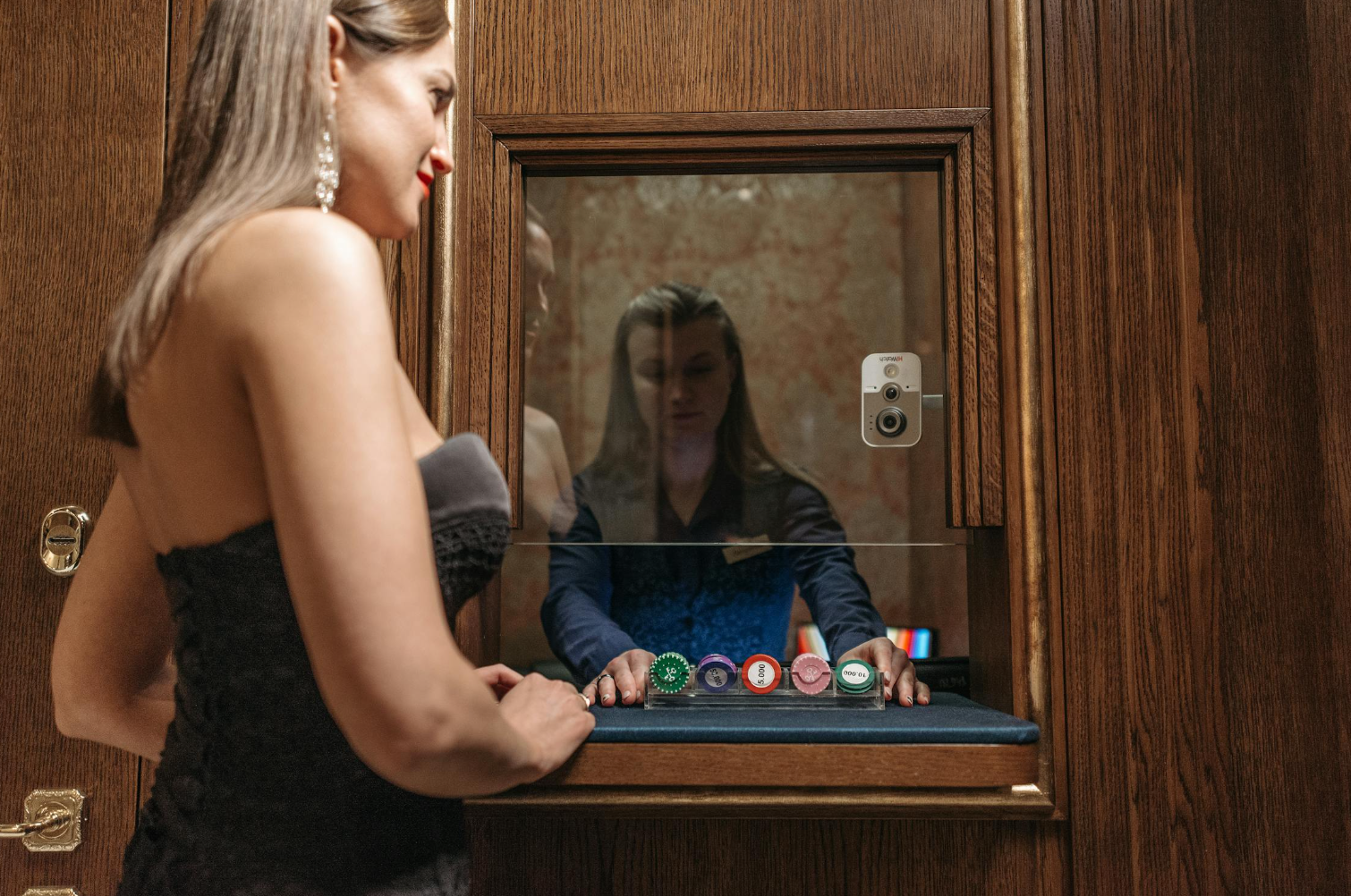 Best Live Dealer Casino Games in Montreal - Slotimo