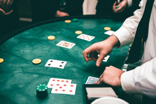Why Live Casinos Are Gaining Traction in Ontario