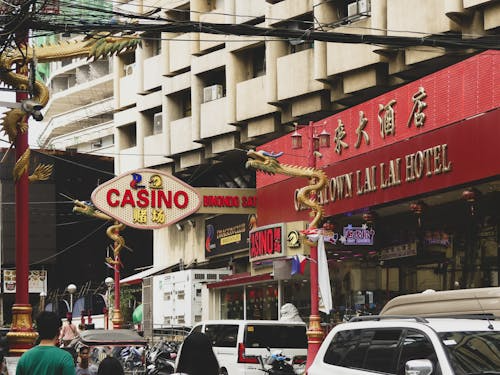 Why Live Casinos Beat Regular Online Play